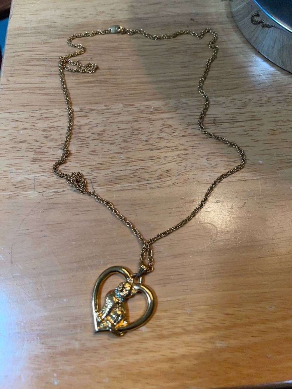 Avon Gold Heart Cat Pendant Necklace - Elegant Women's Jewelry